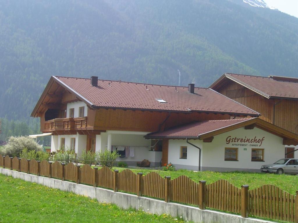 Gstreinhof Längenfeld Kamer foto